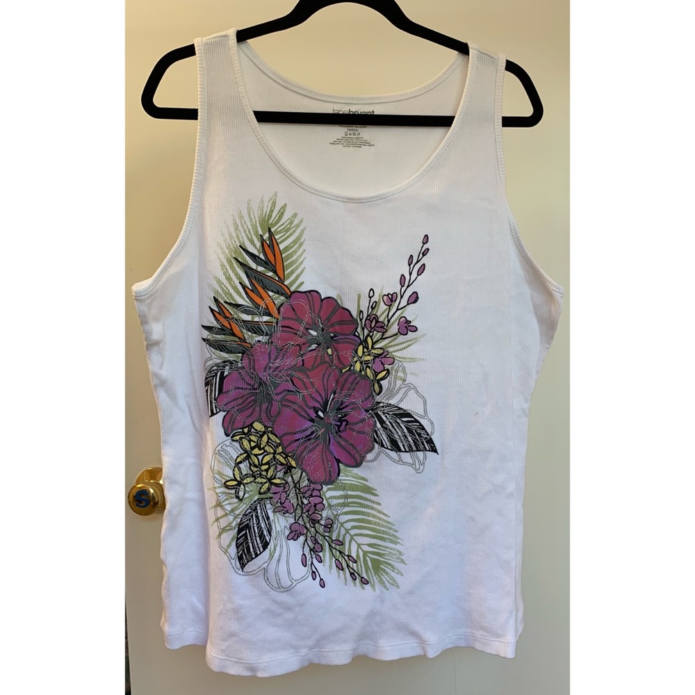 Lande Bryant White Floral Ribbed Tank Size 18/20W